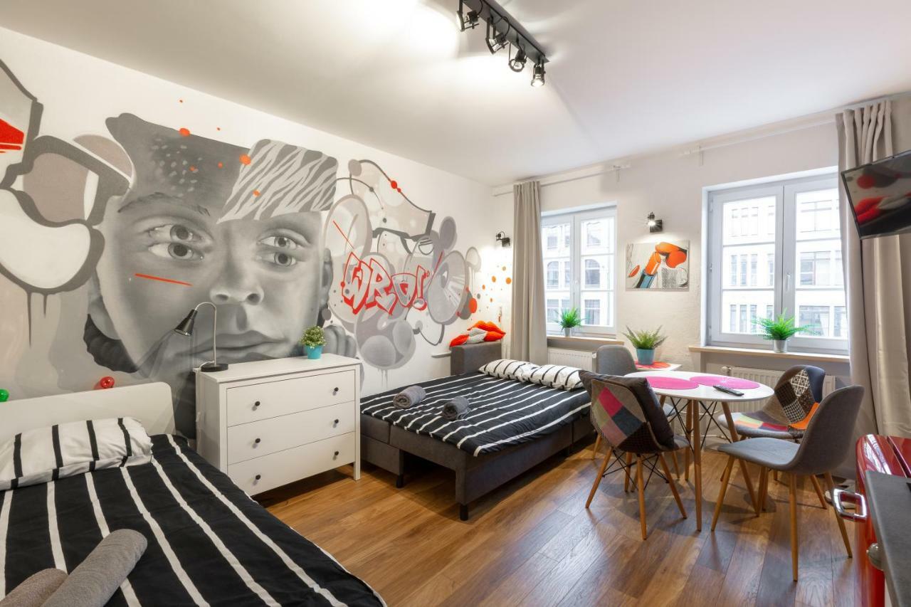 Lipstick House Rynek Apartment Wrocław Exterior foto