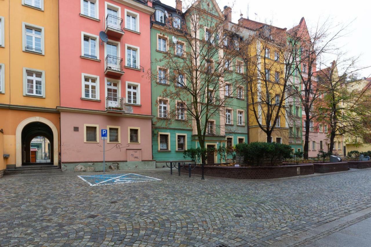 Lipstick House Rynek Apartment Wrocław Exterior foto